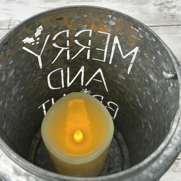 Christmas LED candle galvanized decoration “Merry and Bright” - Picture 6 of 7